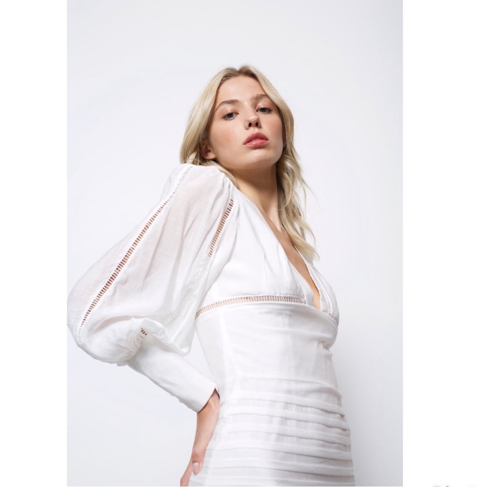 Amy Lynn White Monterey Plunge Neck Long Sleeve Mini Dress